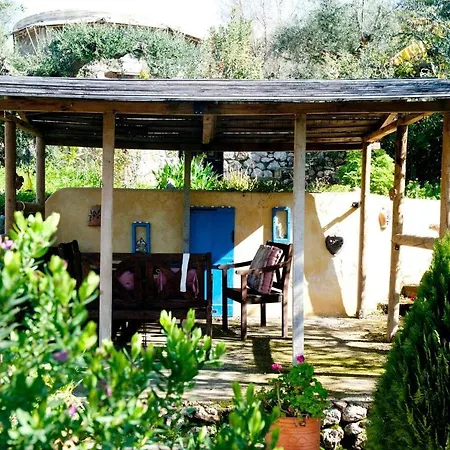 Σπίτι διακοπών 1-Bed Yurt In Megali Mantinia With Sea Views! Καλαμάτα